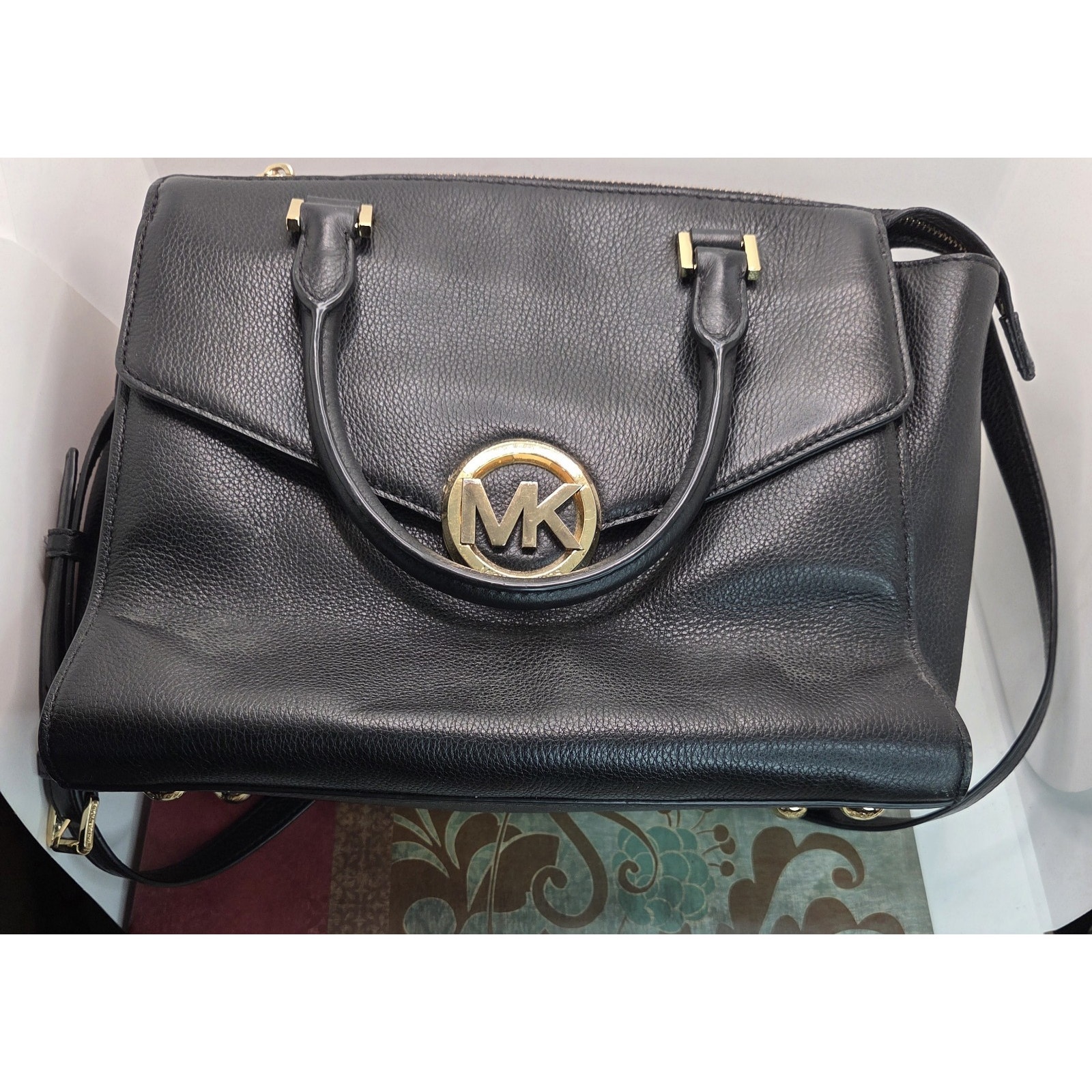 Michael Kors Manhattan Womens Satchel Handbag Black Pebble Gold Hardware W Strap